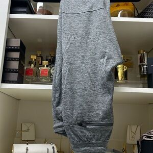 Boys XL Vineyard Vines Grey performance joggers